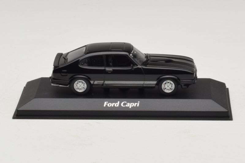 Ford Capri III Zwart Maxichamps 1:43 940082220 Metaal