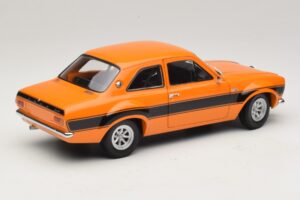 Ford Escort Mk1 RS1600 AVO Oranje Met Zwarte Strepen Minichamps 1:18 100688104 Metaal — afbeelding 3 van 8