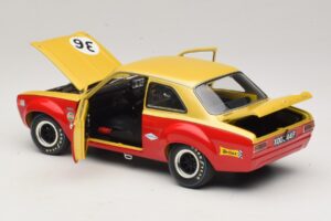 Ford Escort Mk1 TC #36 F. Gardner / D. Glemser Grand Prix der Tourenwagen 1968 Minichamps 1:18 100688136 Metaal — afbeelding 5 van 8