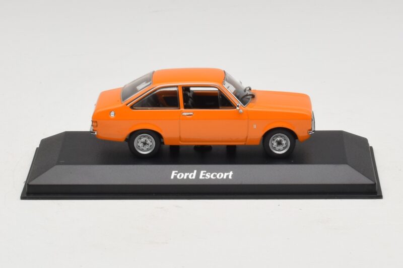 Ford Escort Mk2 Oranje Maxichamps 1:43 940084101 Metaal