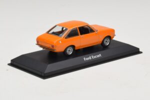 Ford Escort Mk2 Oranje Maxichamps 1:43 940084101 Metaal — afbeelding 2 van 5