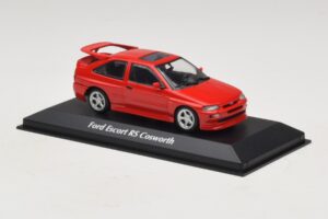 Ford Escort RS Cosworth Rood Maxichamps 1:43 940082100 Metaal — afbeelding 3 van 5