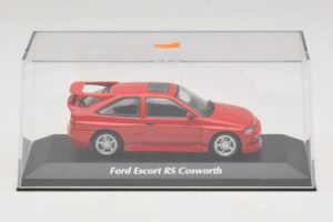 Ford Escort RS Cosworth Rood Maxichamps 1:43 940082100 Metaal — afbeelding 4 van 5