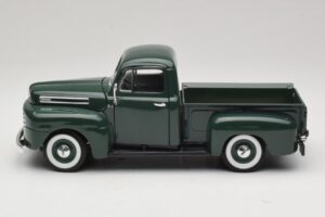 Ford F-1 Groen Road Legends 1:18 92218 Metaal — afbeelding 4 van 8