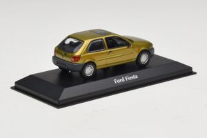 Ford Fiesta Mk4 Goud Maxichamps 1:43 940085060 Metaal — afbeelding 2 van 5