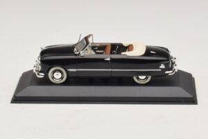 Ford FL Cabriolet Zwart Minichamps 1:43 400082231 Metaal