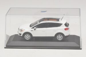 Ford Kuga Mk1 Wit Dealer Editie Minichamps 1:43 KUGA002 Metaal — afbeelding 4 van 5