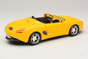 Ford Mustang Mach III Cabriolet Geel Maisto 1:18 32815 Metaal — afbeelding 3 van 8