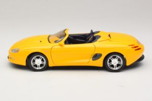 Ford Mustang Mach III Cabriolet Geel Maisto 1:18 32815 Metaal — afbeelding 4 van 8