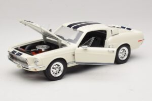 Ford Shelby GT500KR Wit Road Legends 1:18 92168 Metaal — afbeelding 2 van 8