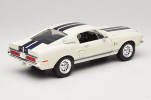 Ford Shelby GT500KR Wit Road Legends 1:18 92168 Metaal — afbeelding 3 van 8
