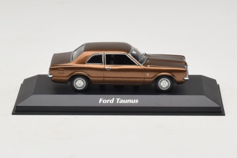 Ford Taunus TC Bruin Metallic Maxichamps 1:43 940081300 Metaal