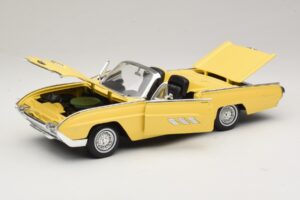 Ford Thunderbird Cabriolet Geel Anson 1:18 30334-P1 Metaal — afbeelding 2 van 8