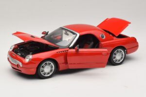 Ford Thunderbird Rood Maisto 1:18 31620 Metaal — afbeelding 2 van 8