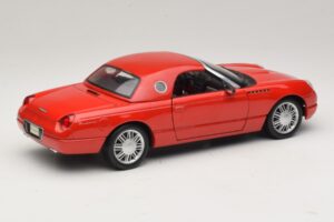 Ford Thunderbird Rood Maisto 1:18 31620 Metaal — afbeelding 3 van 8