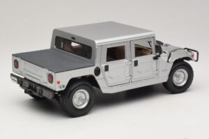 Hummer H1 Hardtop Zilver Maisto 1:18 36857 Metaal — afbeelding 3 van 8