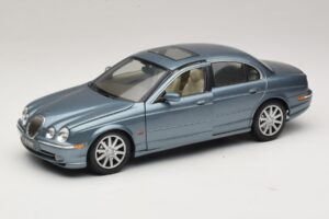 Jaguar S-Type X200 Blauw Maisto 1:18 31865 Metaal