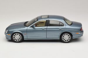 Jaguar S-Type X200 Blauw Maisto 1:18 31865 Metaal — afbeelding 4 van 8