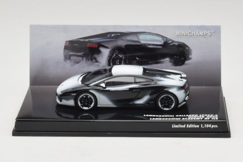 Lamborghini Gallardo LP560-4 Academy of Ice Zwart Minichamps 1:43 436103800 Metaal