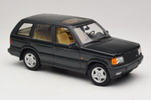 Land Rover Range Rover P38A 4.6 HSE Groen Metallic AUTOart 1:18 70010 Metaal — afbeelding 6 van 8