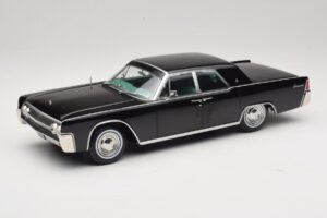 Lincoln Continental Zwart KK-Scale 1:18 KKDC181483 Metaal