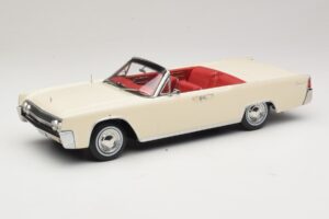 Lincoln Continental Convertible Wit John F. Kennedy KK-Scale 1:18 KKDC181523 Metaal