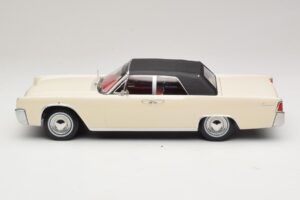 Lincoln Continental Convertible Wit John F. Kennedy KK-Scale 1:18 KKDC181523 Metaal — afbeelding 4 van 7