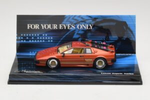 Lotus Esprit Turbo For Your Eyes Only Minichamps 1:43 400135260 Metaal — afbeelding 2 van 6