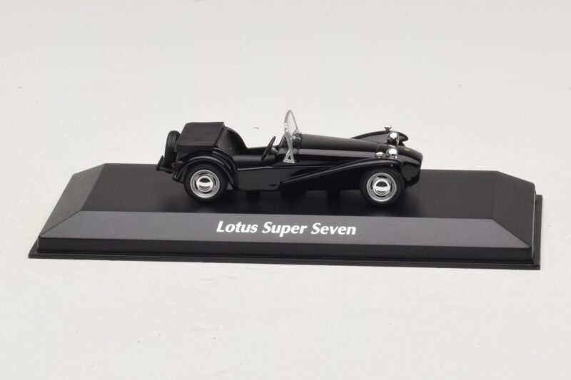 Lotus Super Seven Zwart Maxichamps 1:43 940113631 Metaal