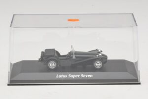 Lotus Super Seven Groen Maxichamps 1:43 940113630 Metaal — afbeelding 4 van 5