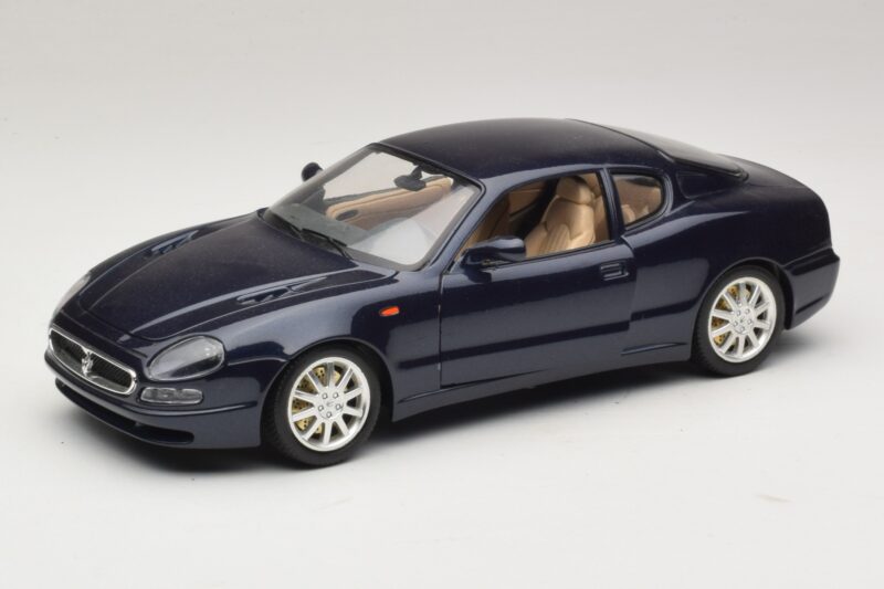 Maserati 3200 GT Blauw Bburago 1:18 3371-P1 Metaal
