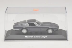 Maserati Ghibli Bruin Metallic Maxichamps 1:43 940123320 Metaal — afbeelding 4 van 5