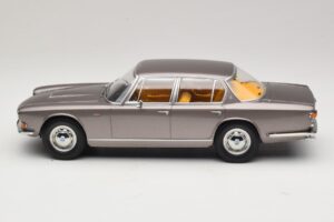 Maserati Quattroporte I Grijs Metallic KK-Scale 1:18 KKDC181511 Metaal — afbeelding 3 van 6