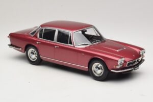 Maserati Quattroporte I Rood Metallic KK-Scale 1:18 KKDC181512 Metaal — afbeelding 4 van 6