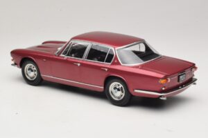 Maserati Quattroporte I Rood Metallic KK-Scale 1:18 KKDC181512 Metaal — afbeelding 5 van 6