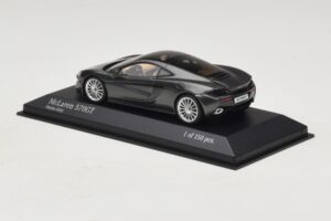 McLaren 570GT Storm Grey Minichamps 1:43 537154520 Metaal — afbeelding 3 van 5