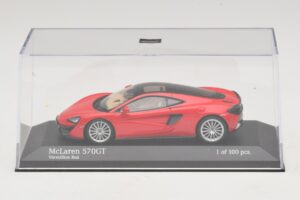 McLaren 570GT Vermillion Red Minichamps 1:43 537154522 Metaal — afbeelding 4 van 5