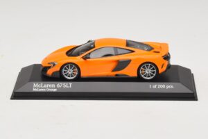 McLaren 675LT Oranje Minichamps 1:43 537154421 Metaal