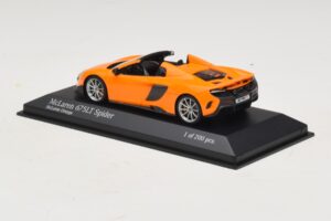 McLaren 675LT Spider Oranje Minichamps 1:43 537154431 Metaal — afbeelding 3 van 5