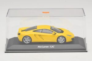 McLaren MP4-12C Geel Maxichamps 1:43 940133020 Metaal — afbeelding 4 van 5