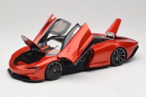 McLaren Speedtail Volcano Orange AUTOart 1:18 76088 Composiet — afbeelding 2 van 8