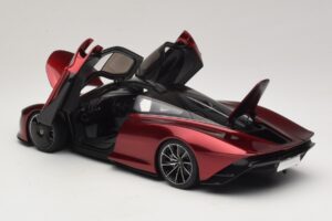McLaren Speedtail Volcano Red AUTOart 1:18 76087 Composiet — afbeelding 5 van 8