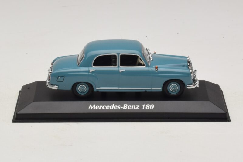 Mercedes 180 W120 Blauw Maxichamps 1:43 940033102 Metaal