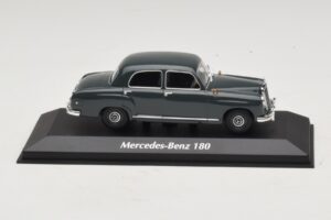 Mercedes 180 W120 Grijs Maxichamps 1:43 940033100 Metaal