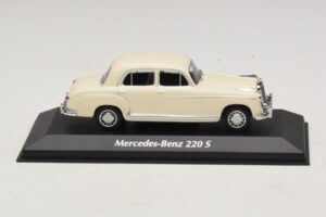 Mercedes 220 S W180 Wit Maxichamps 1:43 940033000 Metaal