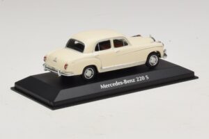 Mercedes 220 S W180 Wit Maxichamps 1:43 940033000 Metaal — afbeelding 2 van 5