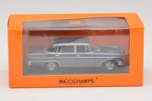 Mercedes 300 SE W112 Lang Blauw Metallic Maxichamps 1:43 940035200 Metaal — afbeelding 5 van 5
