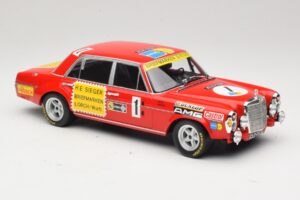 Mercedes 300 SEL 6.8 #1 H. Heyer / Betzler 24 Hours of Nurburgring 1972 Minichamps 1:18 155723401 Metaal — afbeelding 4 van 6