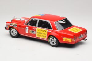 Mercedes 300 SEL 6.8 #1 H. Heyer / Betzler 24 Hours of Nurburgring 1972 Minichamps 1:18 155723401 Metaal — afbeelding 5 van 6