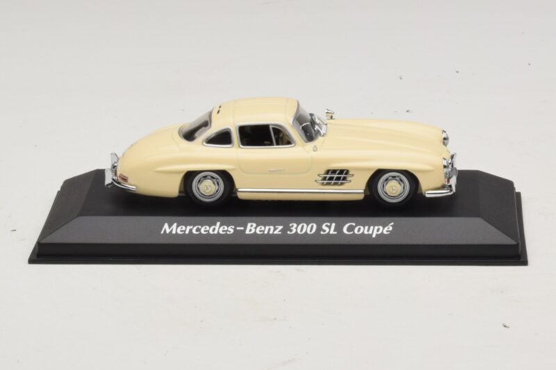 Mercedes 300 SL W198 Wit Maxichamps 1:43 940039002 Metaal